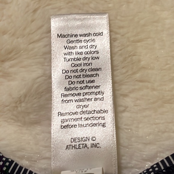 Athleta Side Tie Athletic Top Size XS - Picture 9 of 9